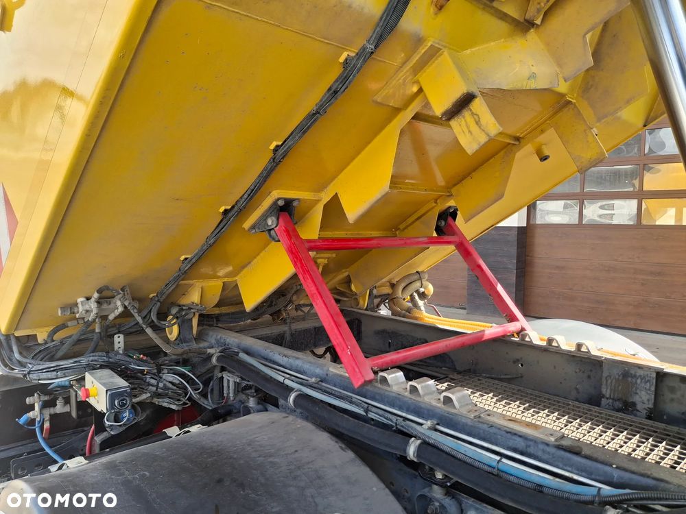 Renault C280 Zamiatarka SEMAT Zoeller FAUN Karcher 2 Silniki Rura Do Liści Listwy Ciśnieniowe Lanca 2 Zbiorniki Wody Szczotki L/R 2018r Euro 6 Motogodziny: 740MTH - 20