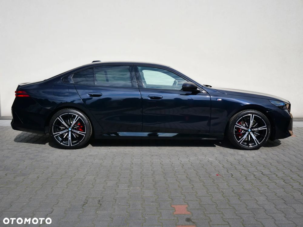 BMW Seria 5 520d xDrive - 7