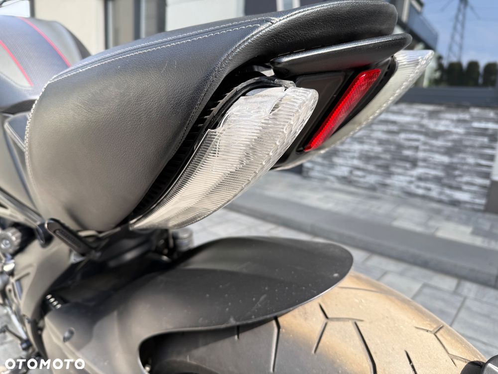 Ducati Diavel - 10