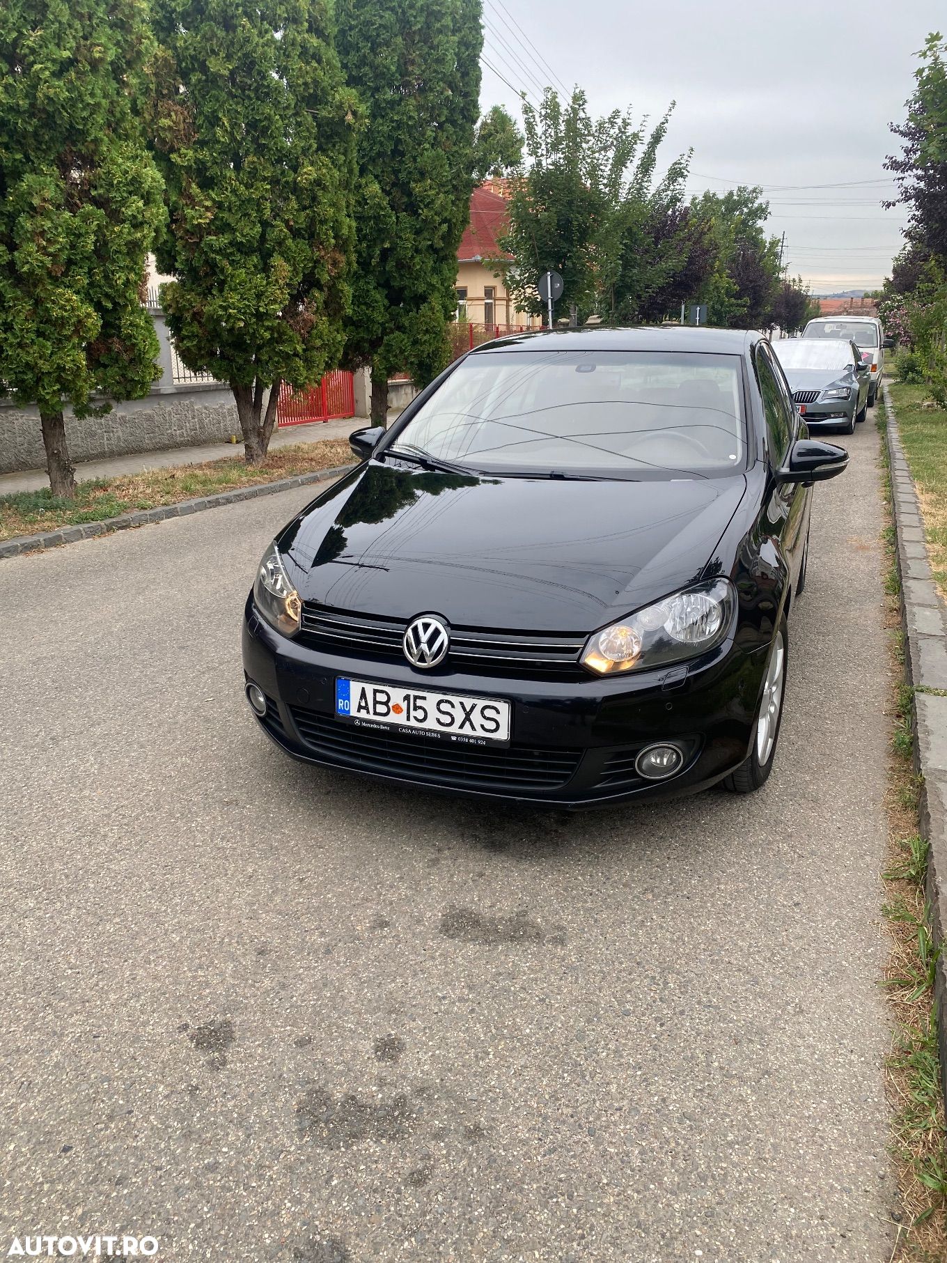 Volkswagen Golf 1.6 TDI DPF Highline - 1