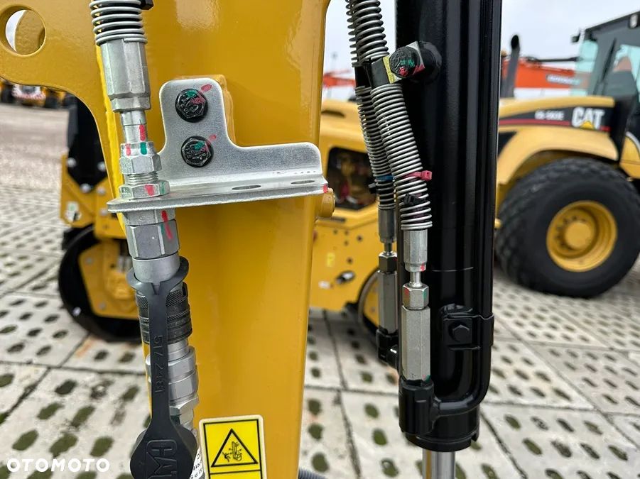 Caterpillar 302 CR - 26