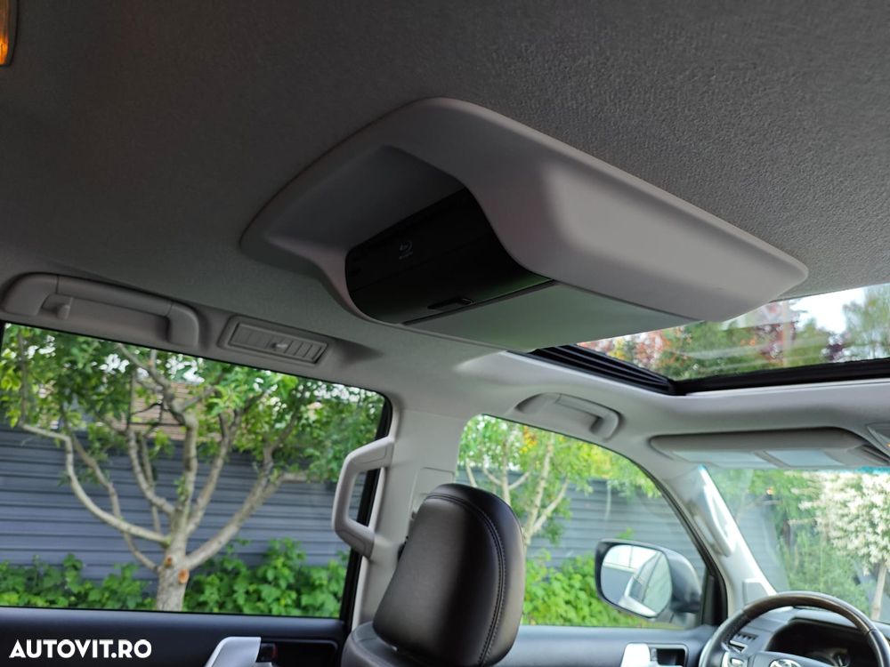 Toyota Land Cruiser 2.8l D-4D 204 CP A/T Luxury Black Matte Edition - 14