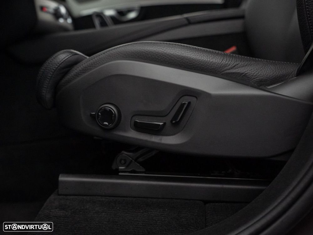 Volvo XC 90 2.0 T8 PHEV Plus Bright AWD - 22