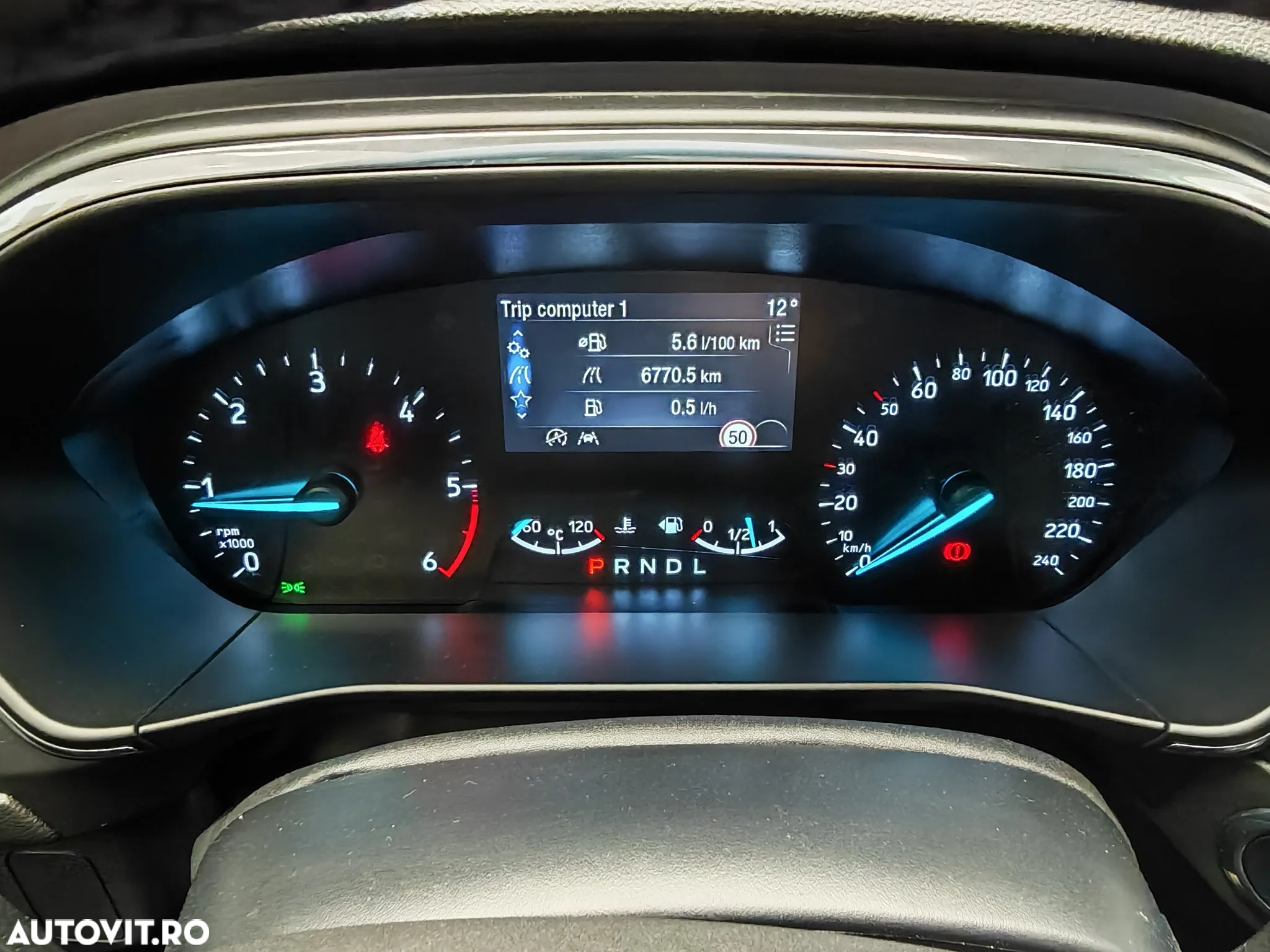 Ford Focus 2.0 EcoBlue Active - 36