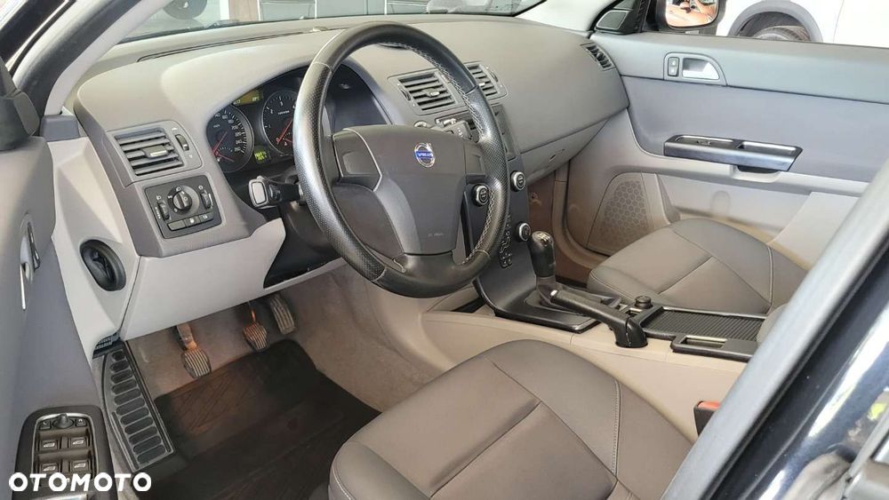 Volvo S40 - 10