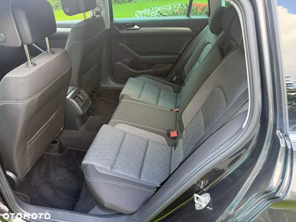 Volkswagen Passat 2.0 TDI EVO Elegance DSG - 10
