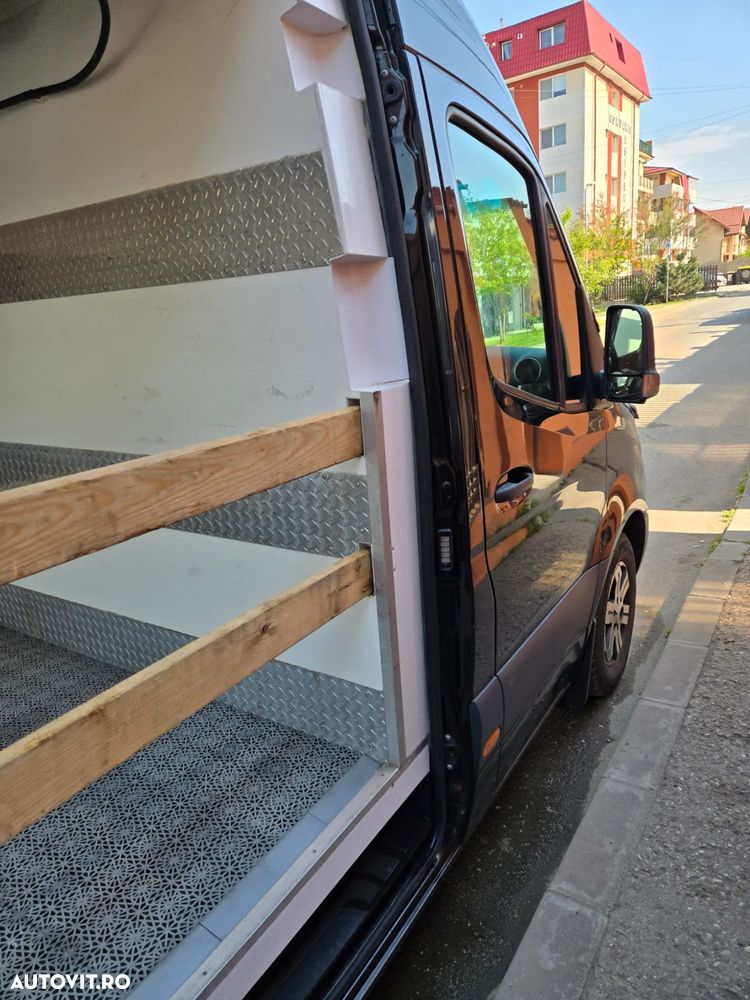 Mercedes-Benz Sprinter - 9