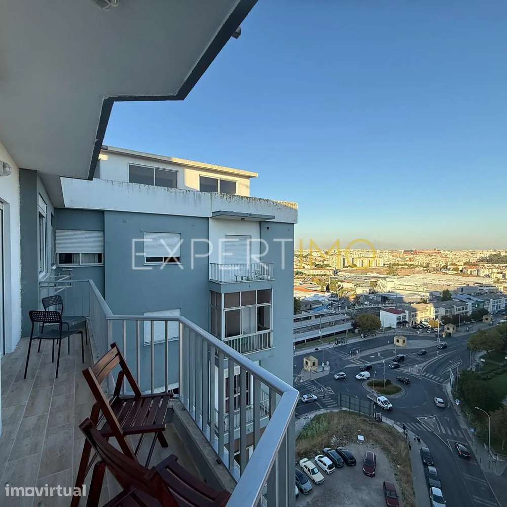 Apartamento com 3 quartos totalmente remodelado na Reboleira... - Grande imagem: 3/12