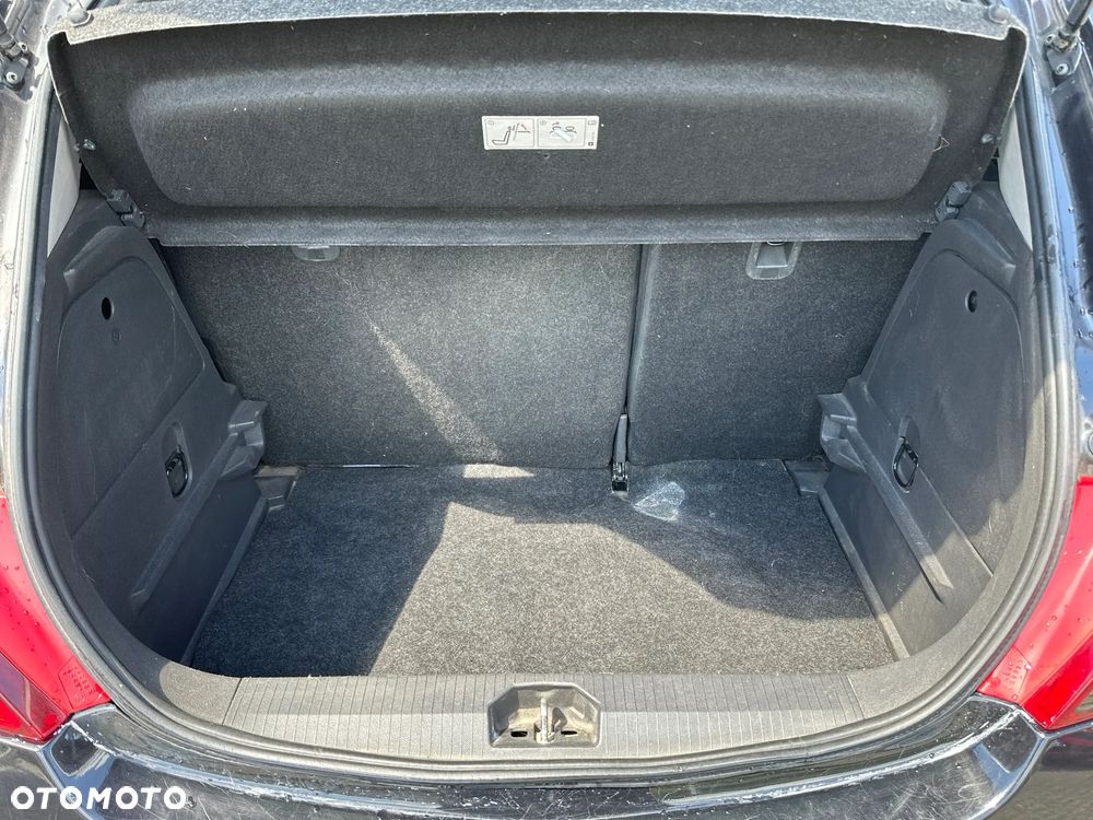 Opel Corsa 1.2 16V Cosmo - 19