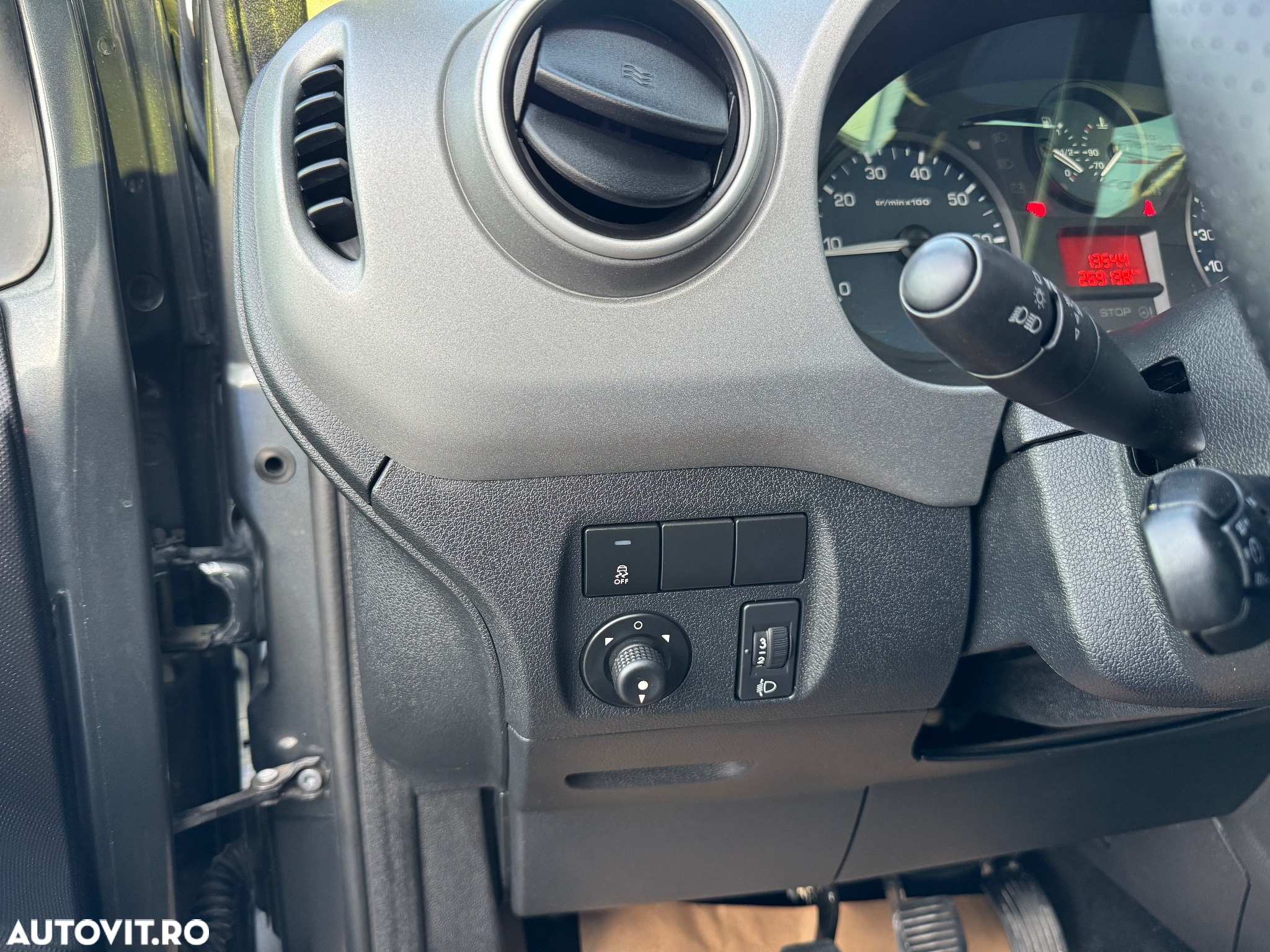 Peugeot Partner Tepee BlueHDi 100 Stop&Start Allure - 15