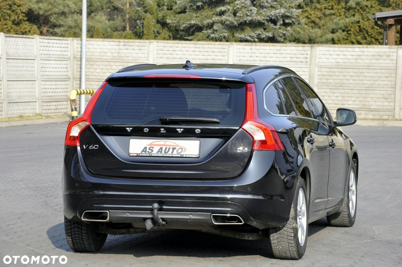 Volvo V60 D4 Drive-E Momentum - 4