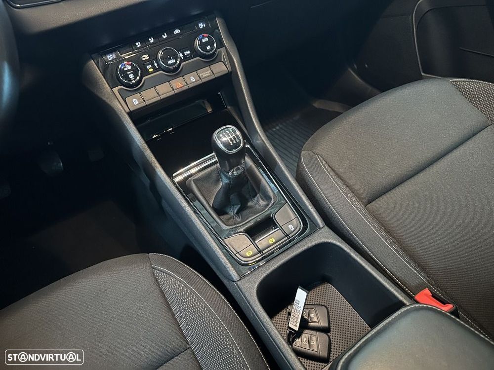Skoda Karoq 1.0 TSI Ambition - 9
