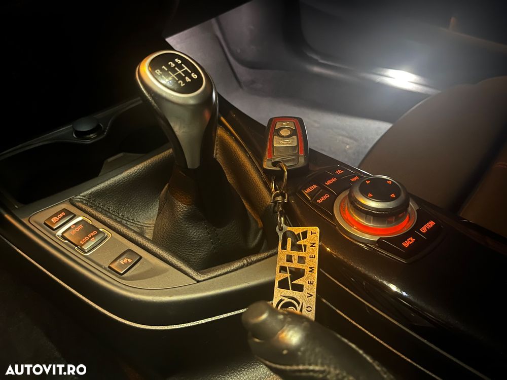 BMW Seria 1 118d Sport Line - 14