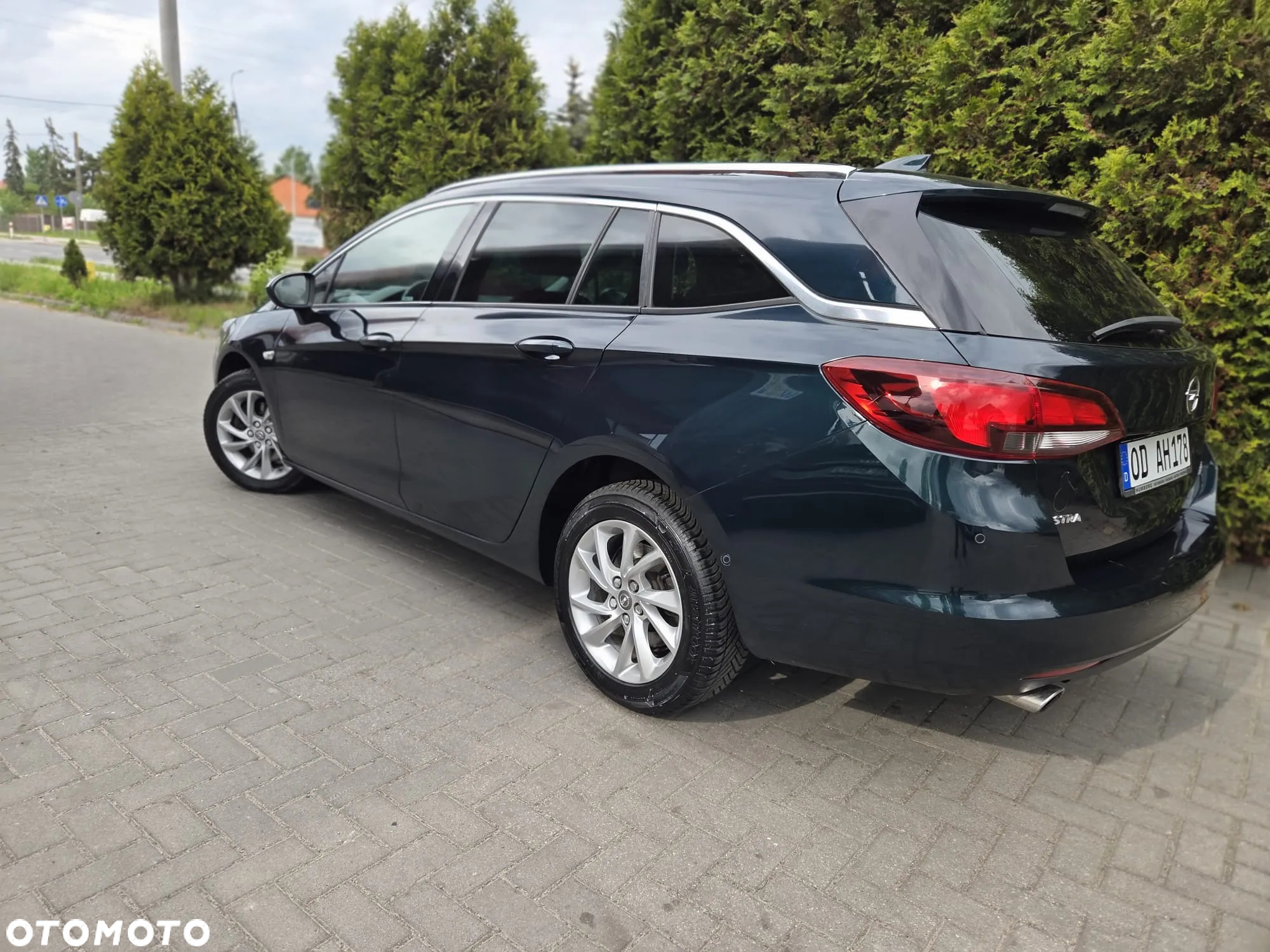 Opel Astra 1.6 BiTrb D (CDTI) Start/Stop Sports Tourer Dynamic - 11