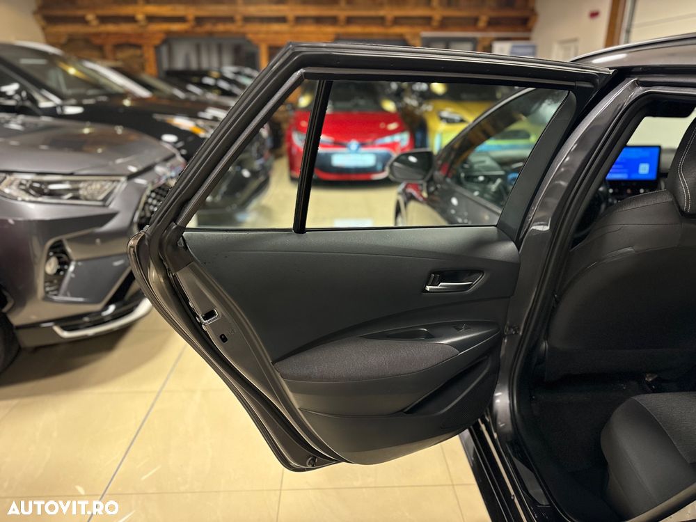 Toyota Corolla 1.8 Comfort - 26