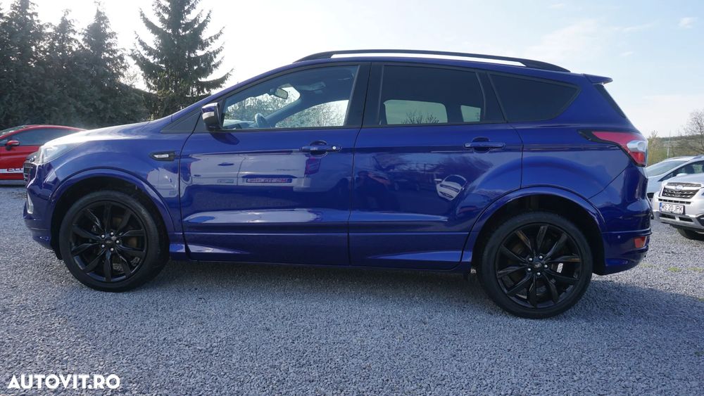 Ford Kuga 1.5 EcoBoost 2x4 ST-Line - 2
