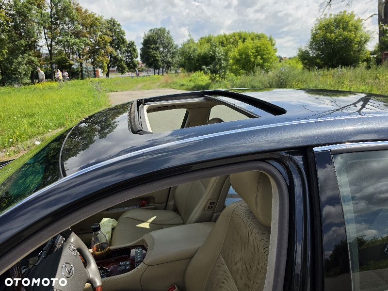 Lexus LS 600h Elegance - 14