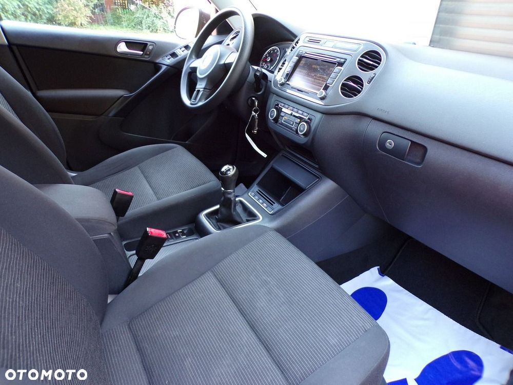 Volkswagen Tiguan - 26