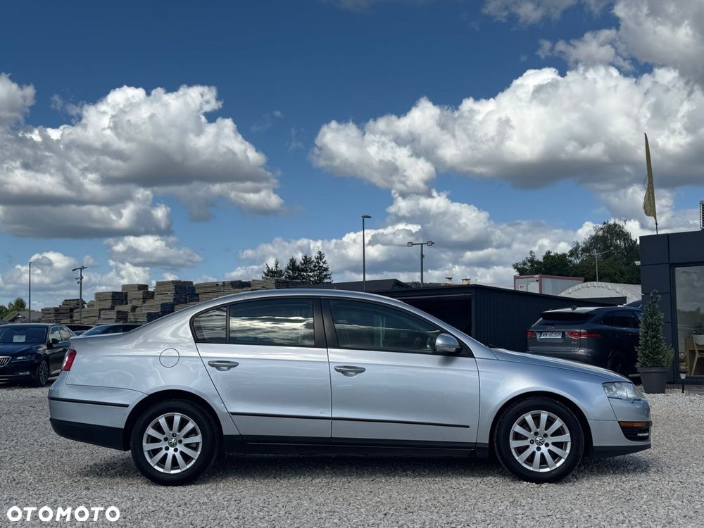 Volkswagen Passat - 3
