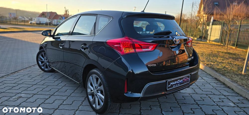 Toyota Auris - 4