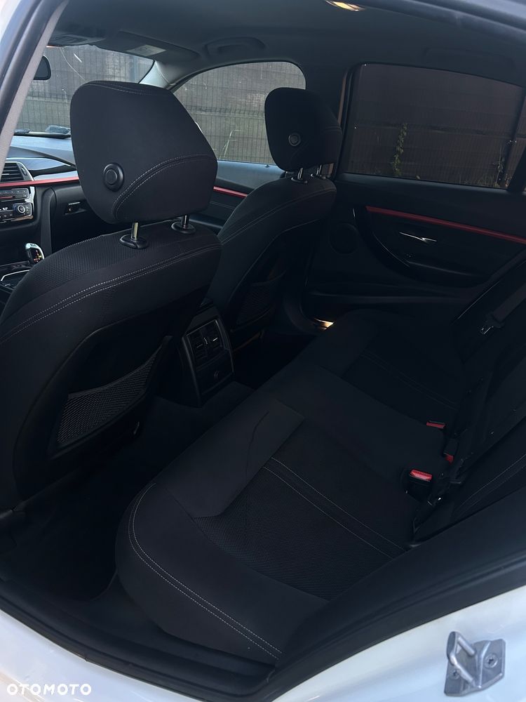 BMW Seria 3 318i - 8