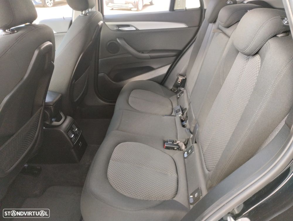 BMW X1 16 d sDrive Advantage - 12