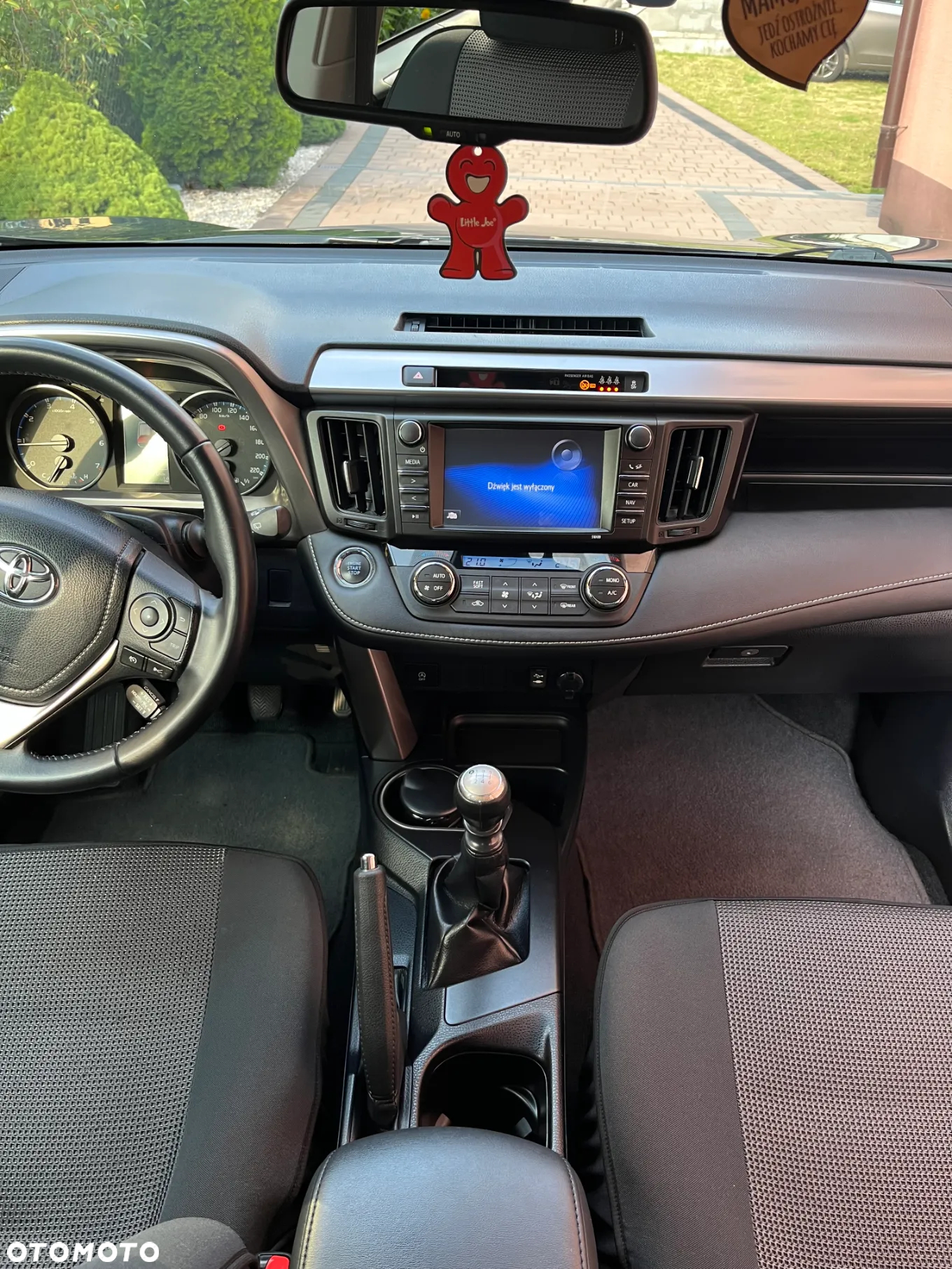 Toyota RAV4 - 7