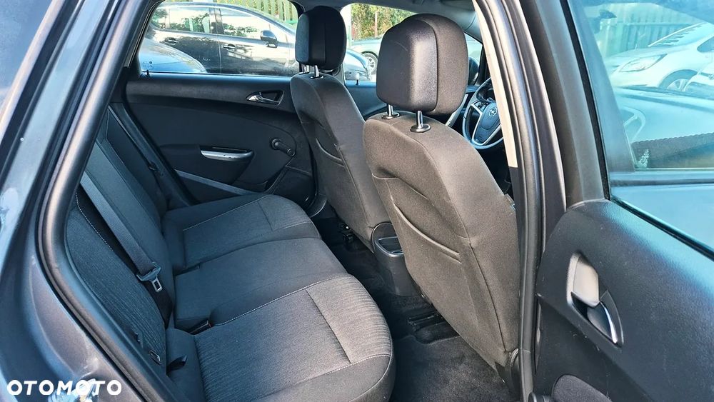 Opel Astra 1.4 Turbo Exklusiv - 33