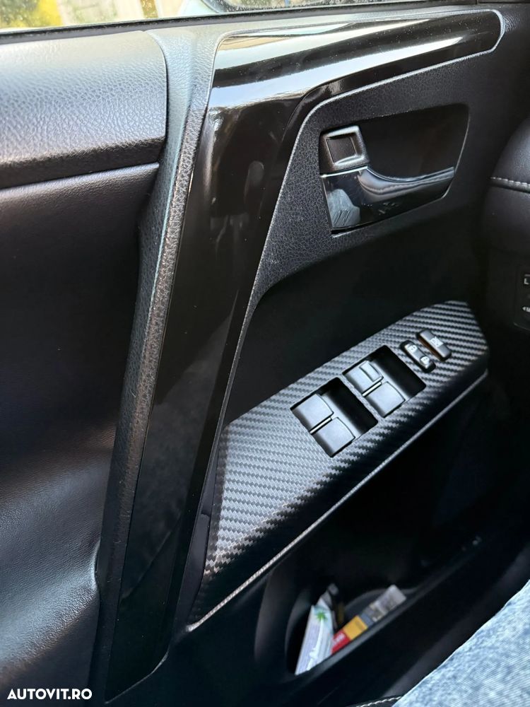 Toyota RAV4 2.2L D-CAT A/T Executive - 17