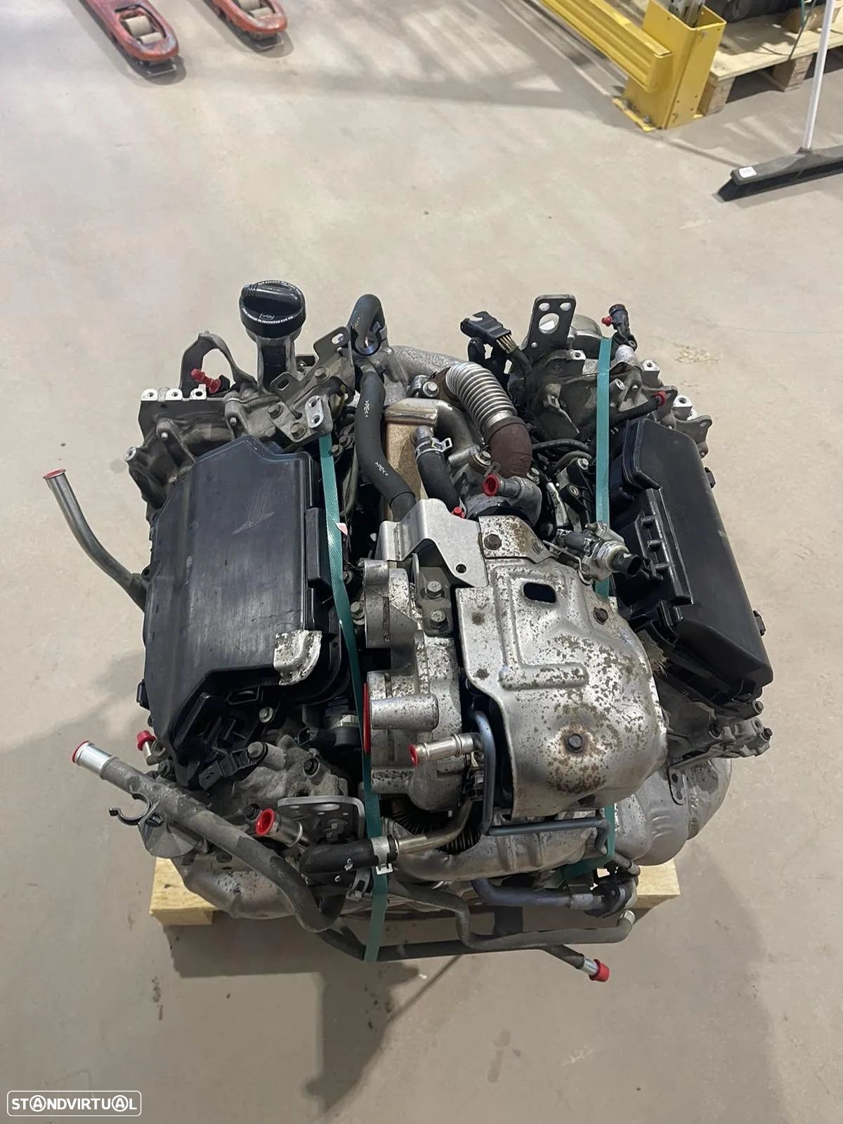 Motor V9X RENAULT NISSAN  3.0L 231 CV - 1