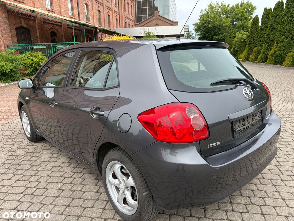 Toyota Auris 1.6 VVT-i Terra Start - 27