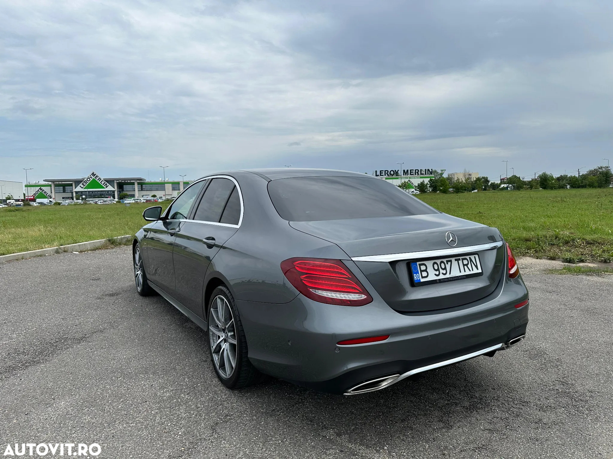 Mercedes-Benz E 200 9G-TRONIC AMG Line - 5