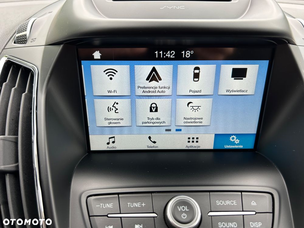 Ford Kuga 1.5 EcoBoost 2x4 Titanium - 38