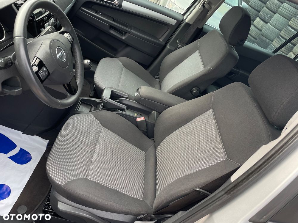 Opel Zafira 1.9 CDTI Edition 111 Jahre - 23
