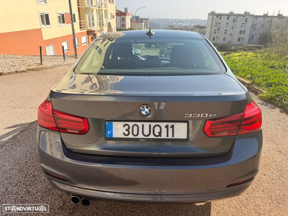 BMW 330 e iPerformance - 4