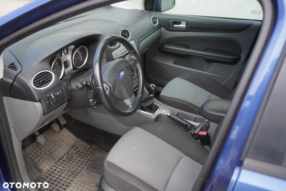Ford Focus 1.6 Ti-VCT Trend - 11