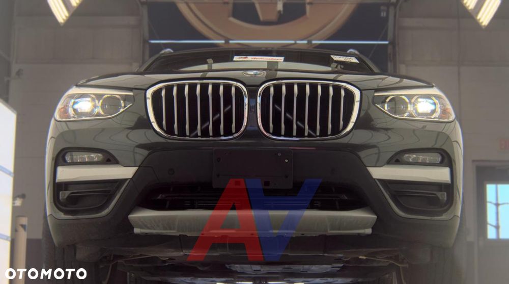 BMW X3 xDrive30i Luxury Line - 3