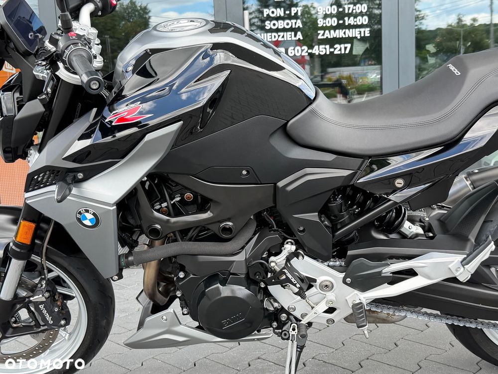 BMW F - 32