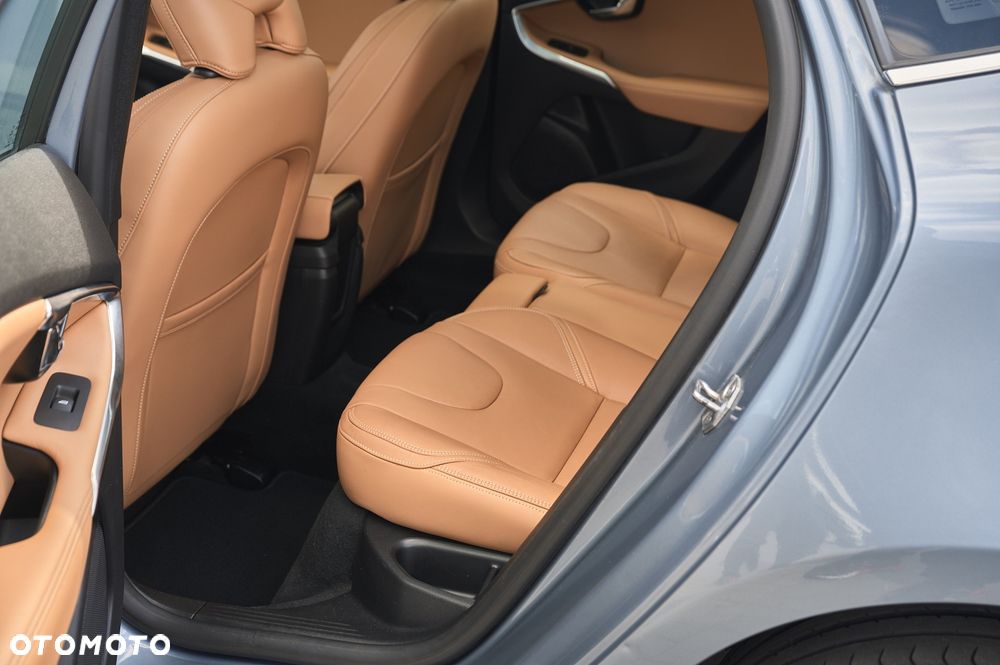 Volvo V40 D2 Geartronic Inscription - 24