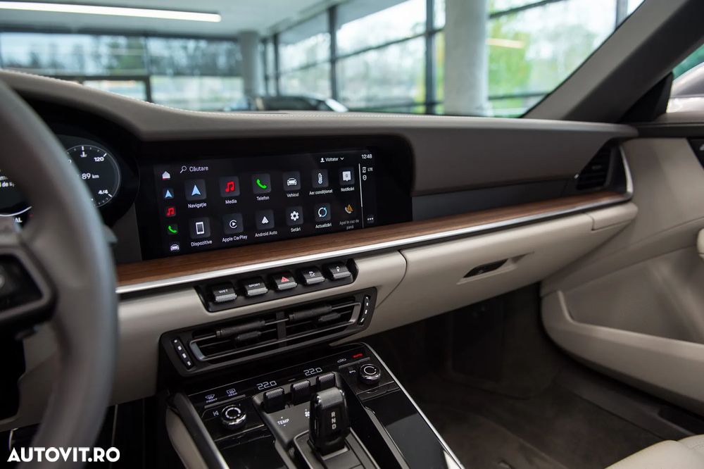 Porsche 911 Carrera Cabriolet PDK - 31