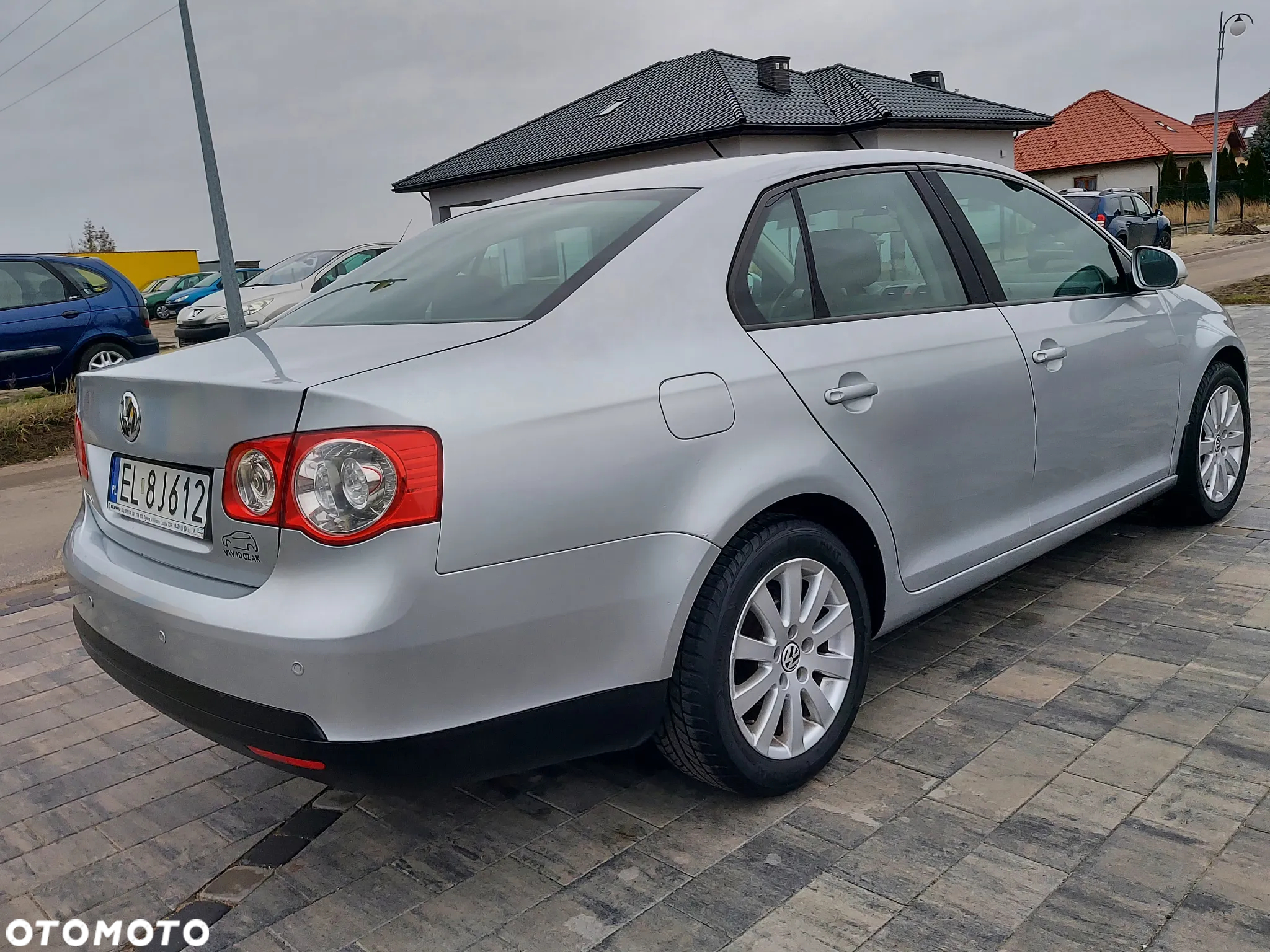Volkswagen Jetta 1.6 Comfortline - 4