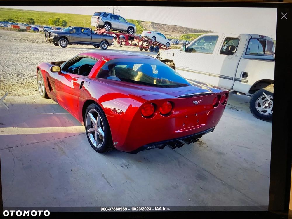 Chevrolet Corvette - 33