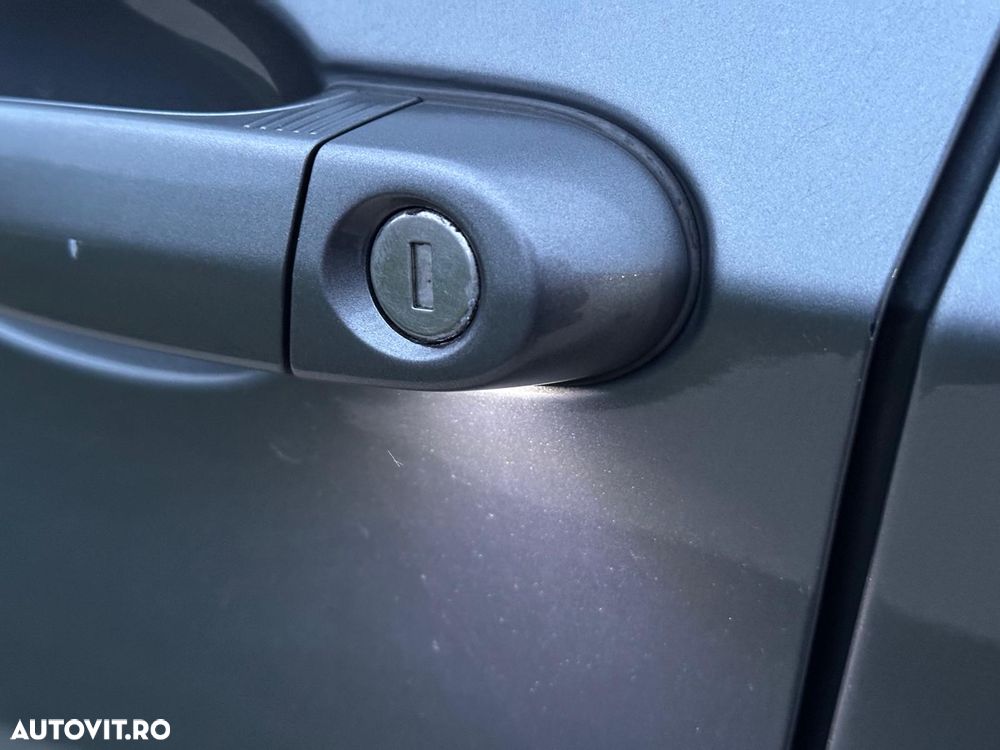 BMW Seria 3 320d DPF Aut. - 20