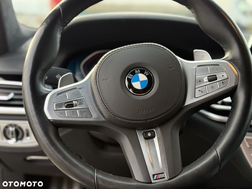 BMW Seria 7 750i xDrive sport - 19