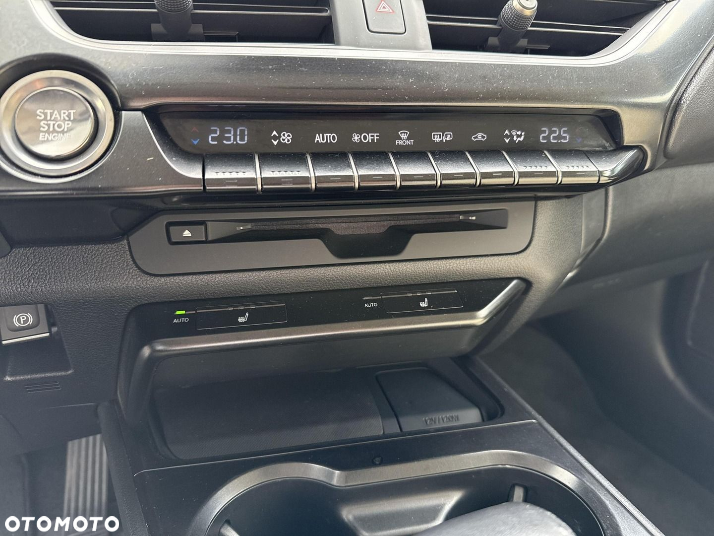Lexus UX 200 Prestige 2WD - 17