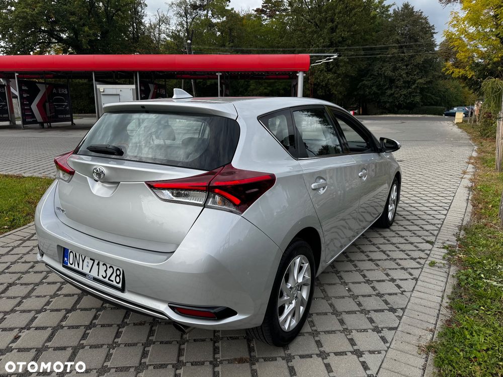 Toyota Auris 1.2 Turbo Comfort - 9