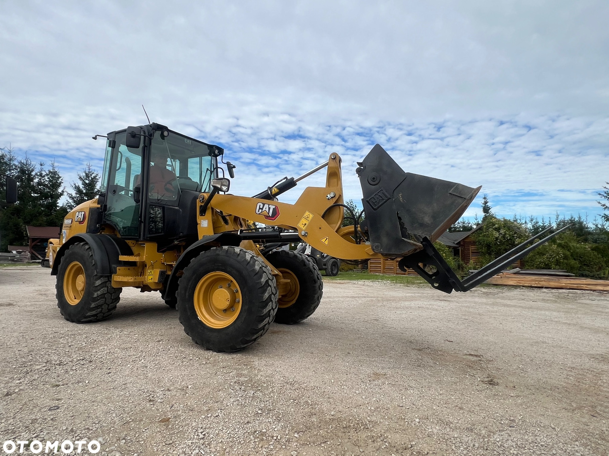 Caterpillar ŁADOWARKA CAT 908M 21r łyżka szczęka widły krokodyl 906 907 H przegubowa łamana Catepillar - 16