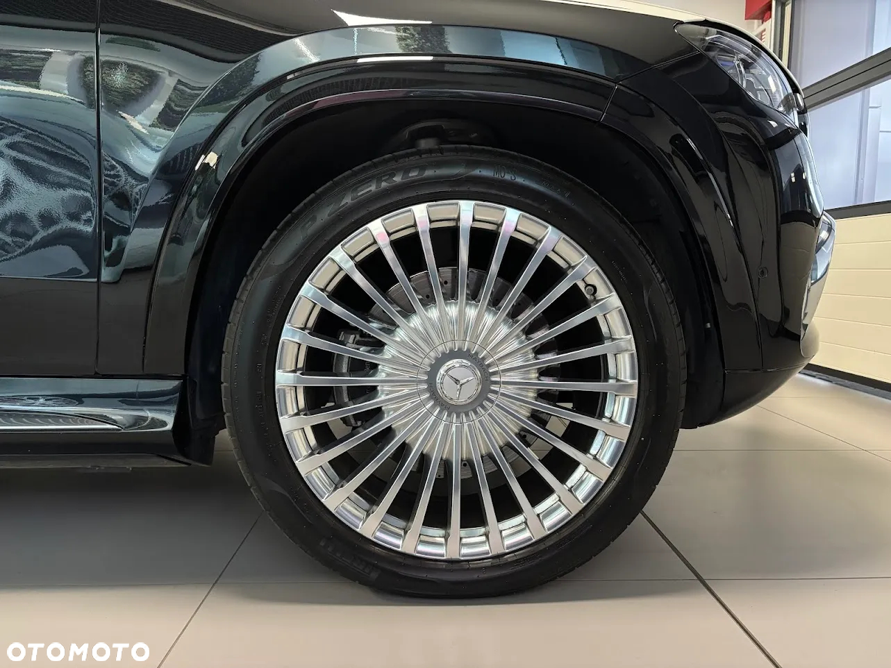 Mercedes-Benz GLS Maybach 600 4-Matic - 4
