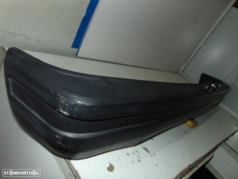 Toyota Starlet KP61 pára-choques - 2