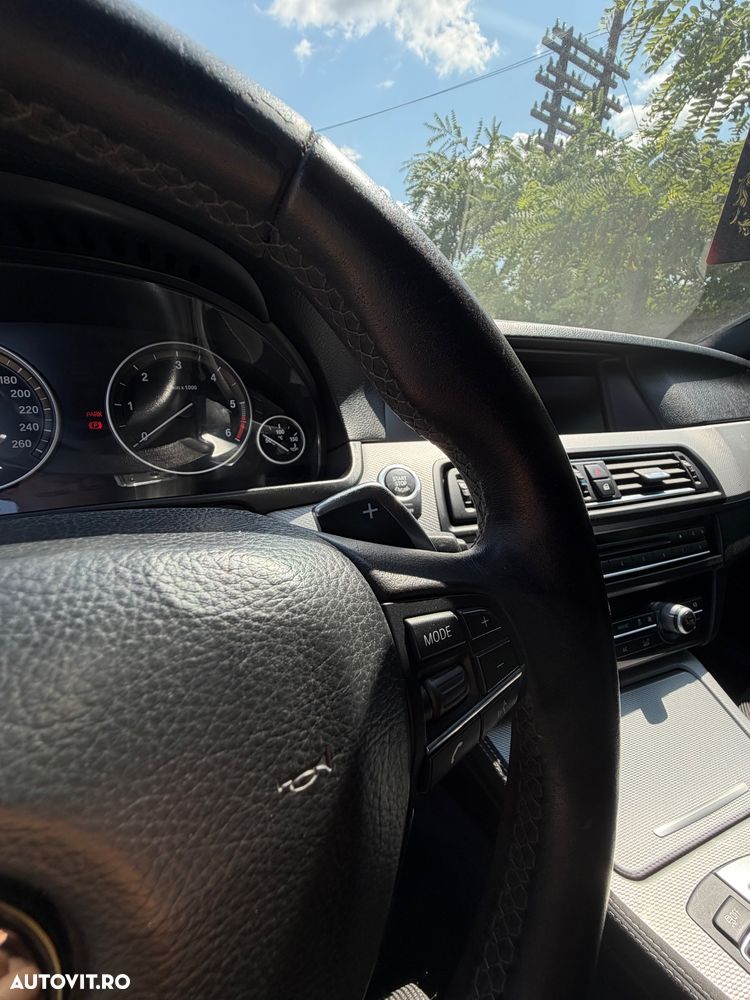 BMW Seria 5 520d Sport-Aut. - 14